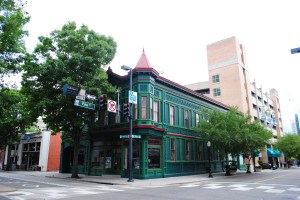 East Pine Street, Orlando